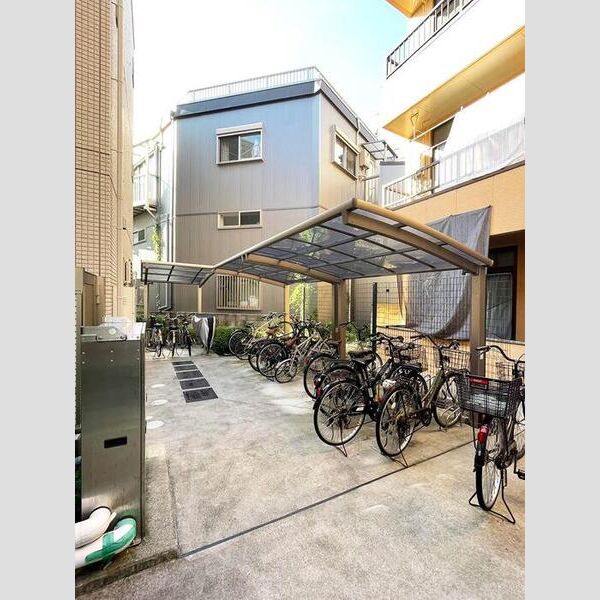 サンエイトマンション 駐輪場