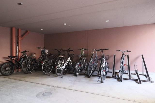 メインステージ広尾3階 駐輪場