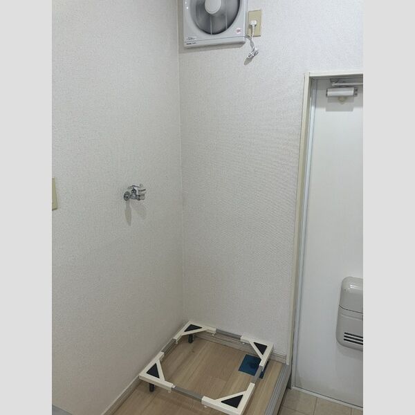 サンライズ西元町 洗濯機置き場