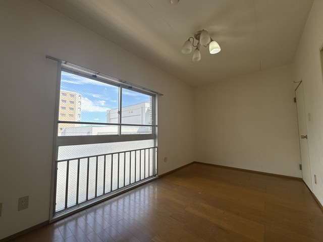 藤マンション 2025年9月撮影　洋室約7.2帖