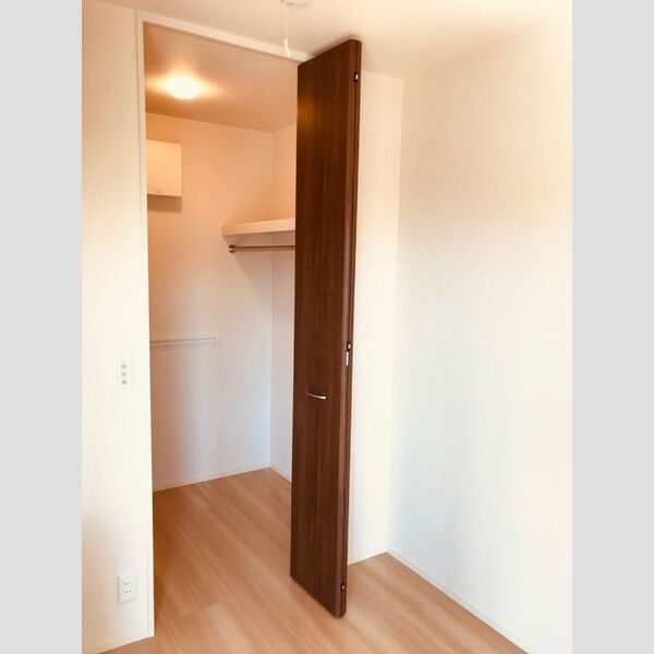 ヴェルドューラ・K203号室 収納