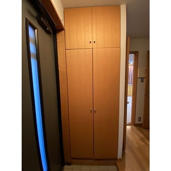 八王子市小門町戸建て 2F玄関