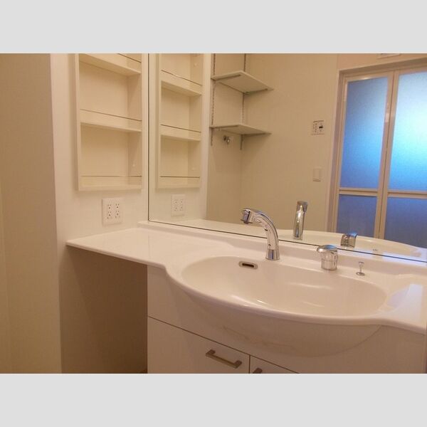 セジュール下瀬谷　A棟201号室 洗髪洗面化粧台