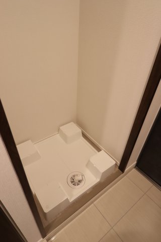 GENOVIA横浜石川町1106号室 洗濯機置場