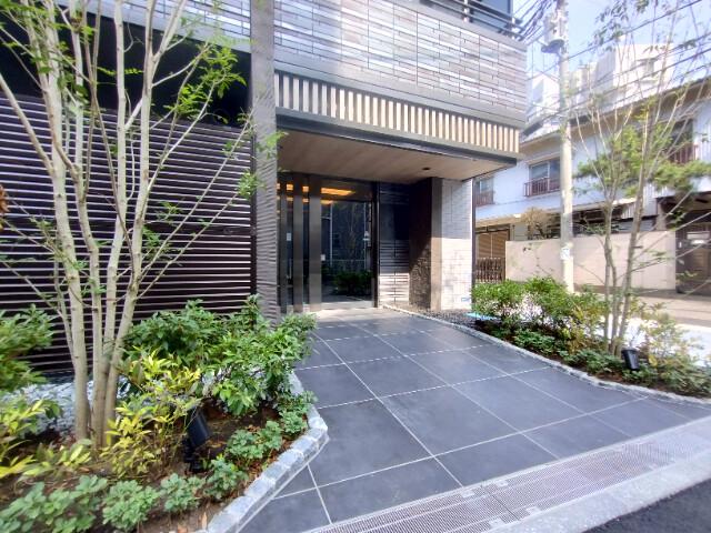 クレイシアIDZ二子新地 エントランス