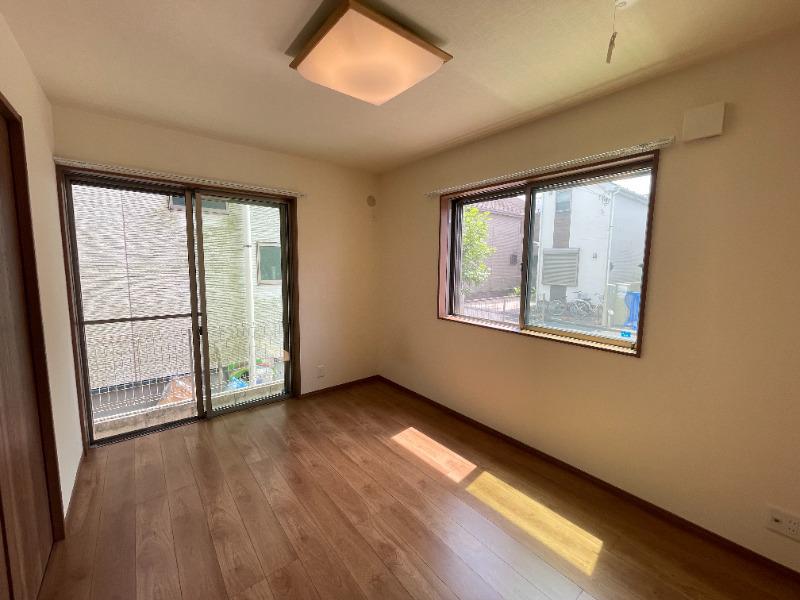 アウローラ 内観