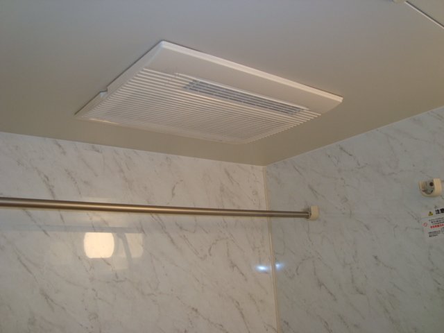 シャルマン湘南　Ａ棟00202号室 浴室乾燥機