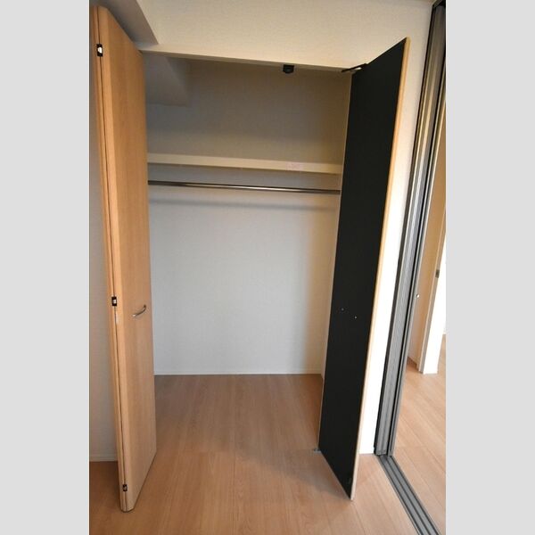 ピアチェーレ202号室 クローゼット