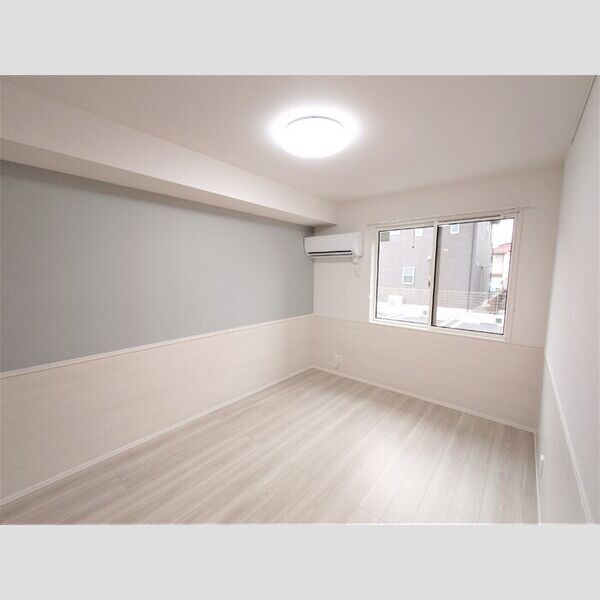 フルールヴェール102号室 洋室6帖