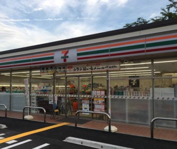 ラフィーヌ二ツ木Ａ棟 セブンイレブン 松戸小金原4丁目店
