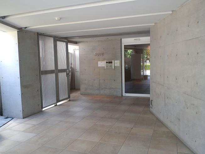 プライムアーバン浮間公園403号室 エントランス