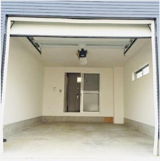 ガレージCUBE5 駐車場