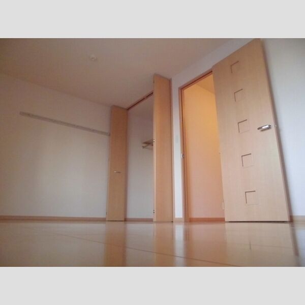 ローズコート宝町107号室 洋室7.5帖