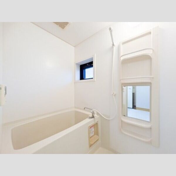 サバーブトリプル 浴室