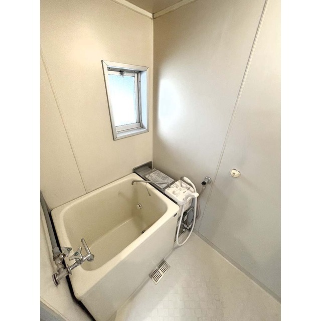 メゾンフォンテーヌＣ108号室 お風呂