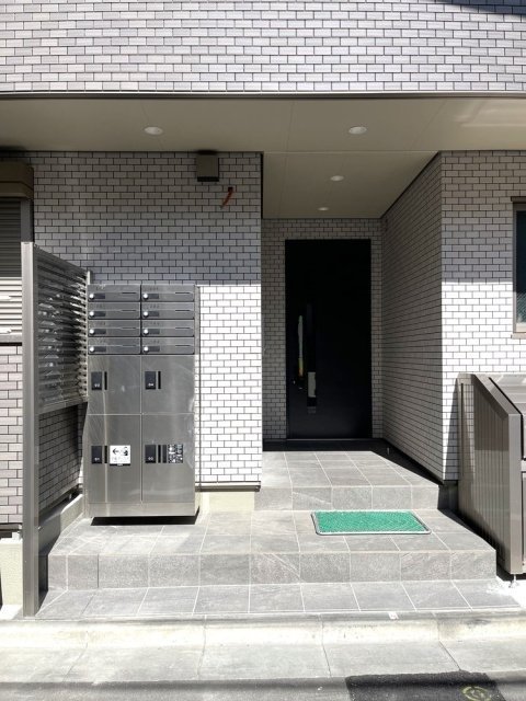 グラン シュバリエ1階 エントランス