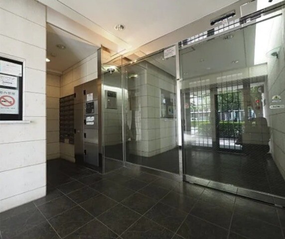 プレステージ東長崎2階 エントランス