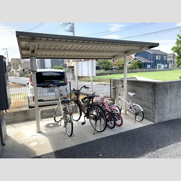 エスパース・リベルテ 駐輪場