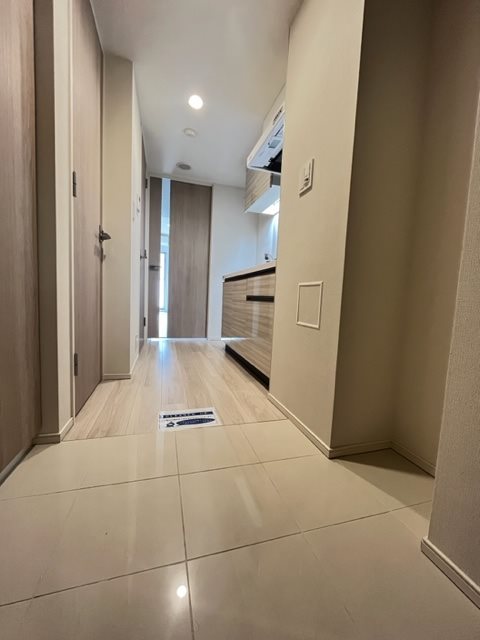 クロスレジデンス飯田橋5階 玄関