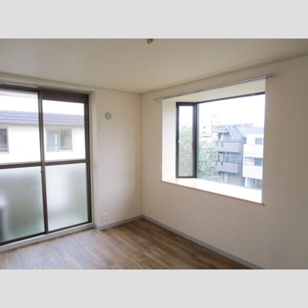 ビラ・ジュニペラス　B棟302号室 302　洋室(南側)