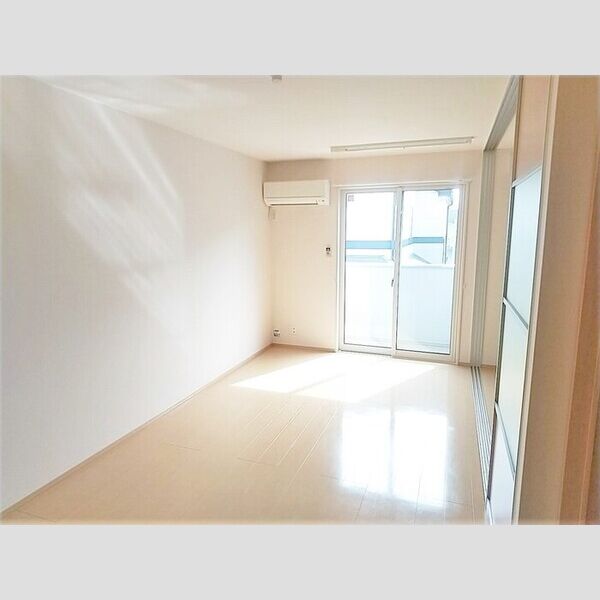 アムールⅡ LDK12帖