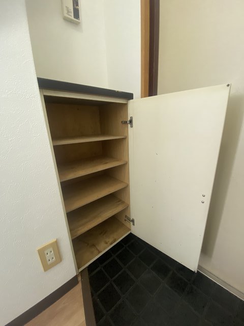 メゾンエイト0203号室 収納