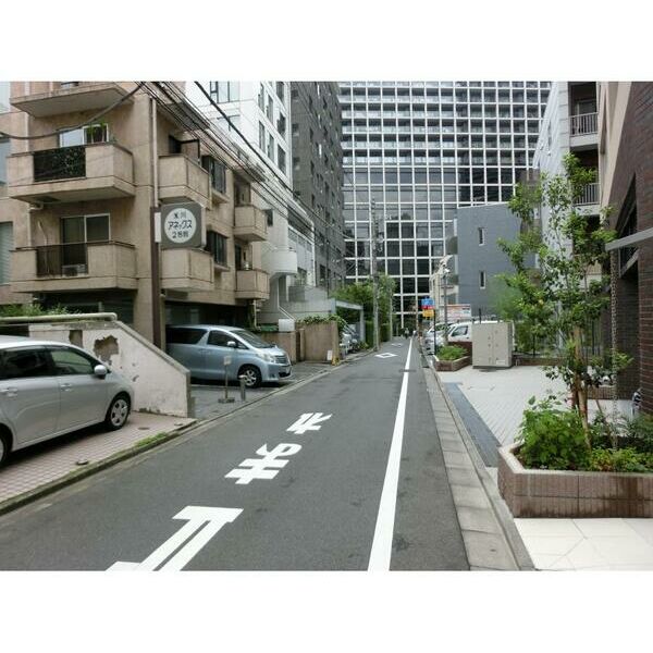 氷川アネックス2号館 周辺