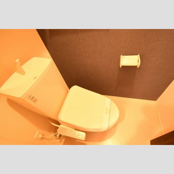 オーガスト螢 温水洗浄暖房便座