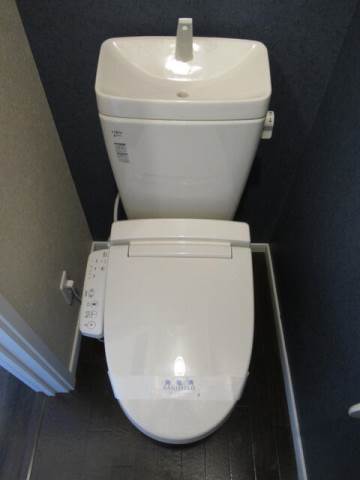 シモンズ・ホール2階 トイレ