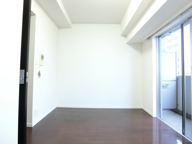 SYNEX HON-KOMAGOME903号室 ※過去退去時のお写真です