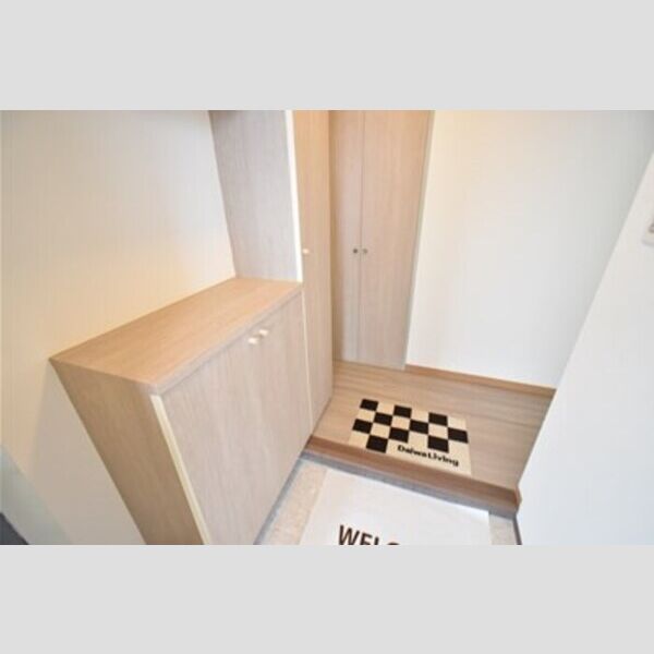 シティーフラット服部 玄関