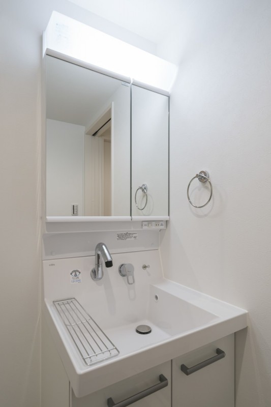 Ｃｕｌｌｉｎａｎ　ＭＡＫＵＨＡＲＩ2階 洗面