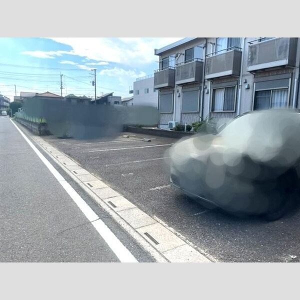 the　First 駐車場