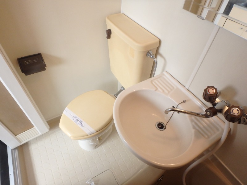 大小原ビル トイレ