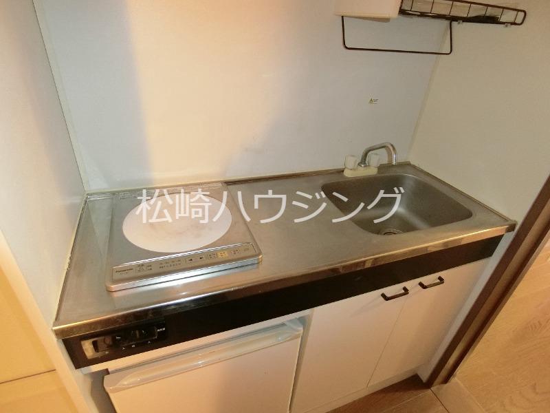 トワエモモ キッチン