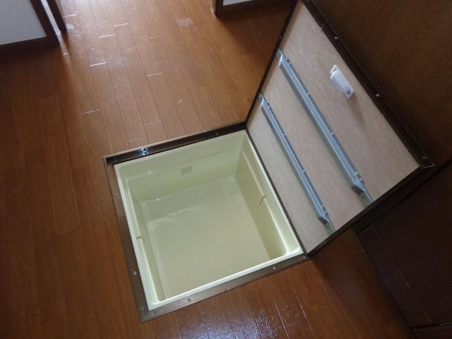 エスポアール 床下収納