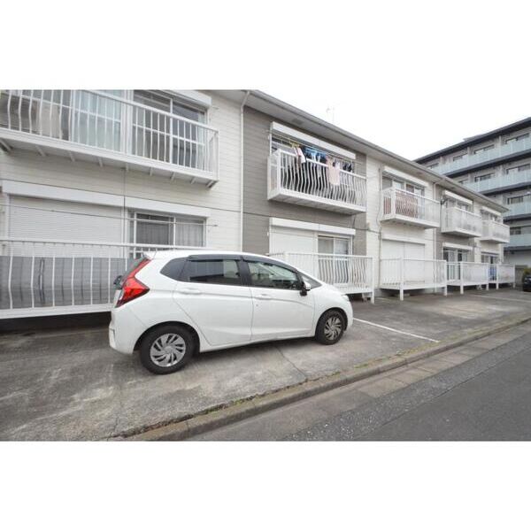 エステートピア堀内2103号室 駐車場