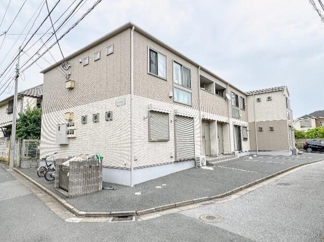 ポドカルパス 外観