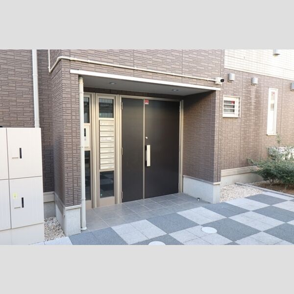 アゼリア松戸205号室 エントランス