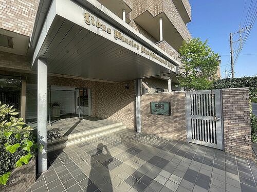 ライオンズマンション東川口AKAO エントランス外観　※前回募集時2023年4月撮影