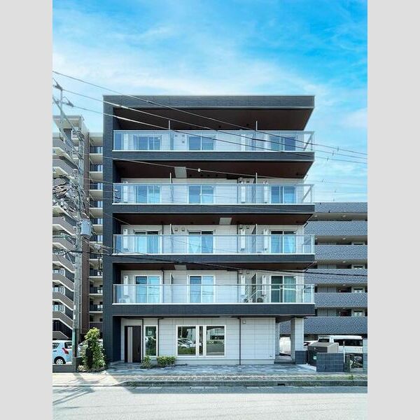 タチェット三郷中央の外観画像