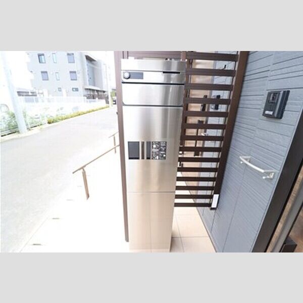 La Maison Masha102号室 宅配ボックス