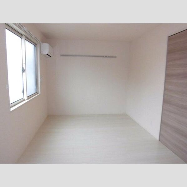 シャインコート104号室 洋室