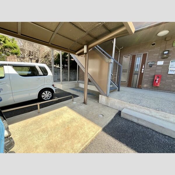 ポートパレス 駐輪場