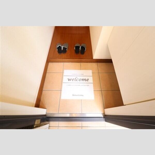 ベアーレ　B 玄関