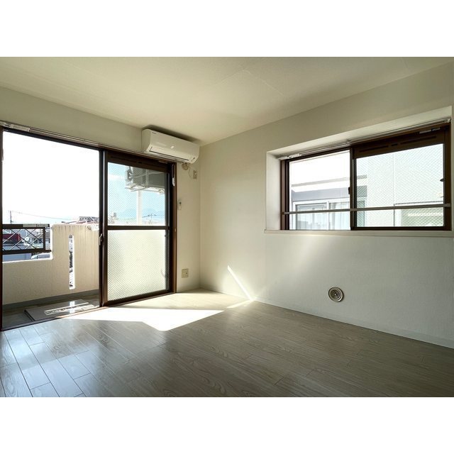 グレース・ワン103号室 同建物別部屋の参考画像