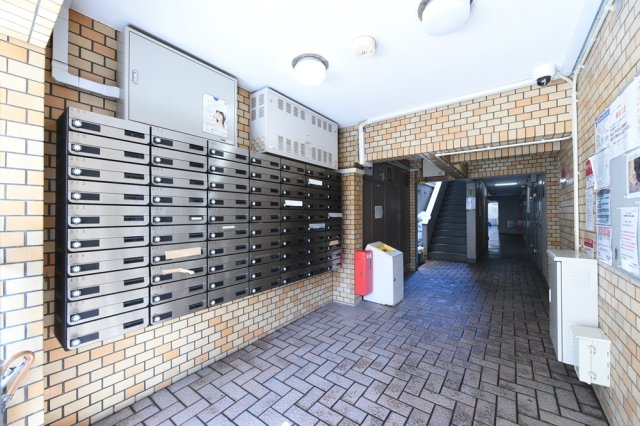 メゾン・ド・エコルス3階 エントランス