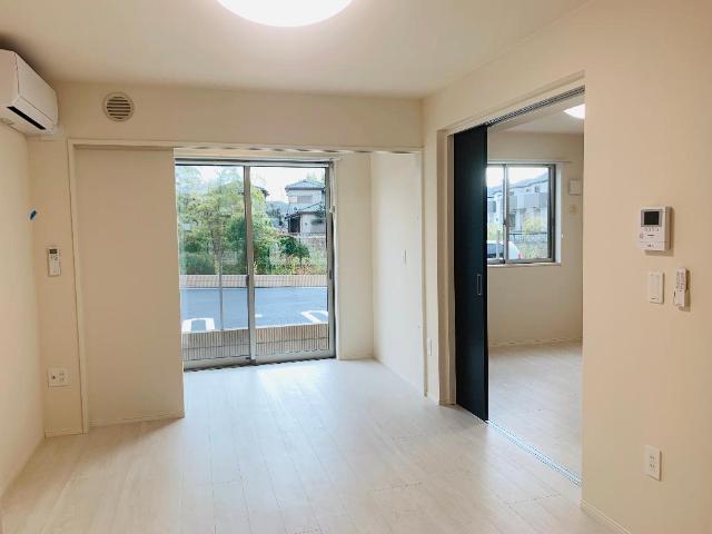 リバーウェル103号室 リビング