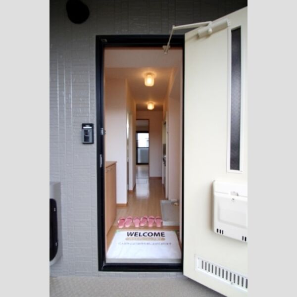 セジュールSA103号室 玄関入り口