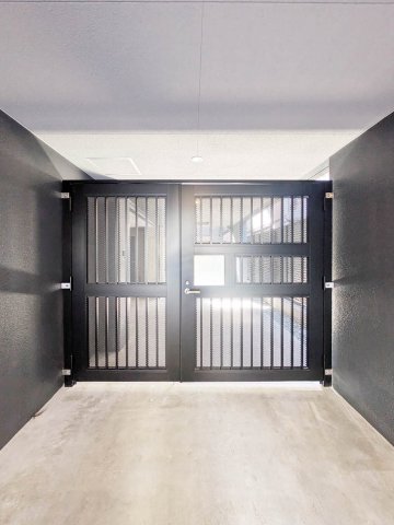 AZEST阪東橋Ⅱ302号室 AZEST阪東橋Ⅱ